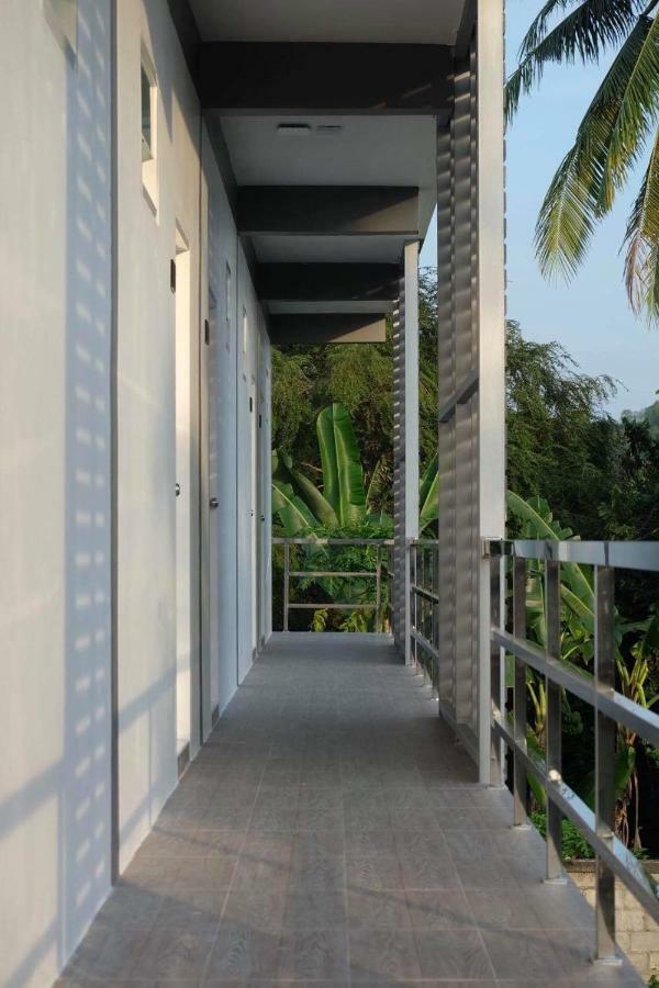 Airport Pearl Residence Nai Yang Beach Exterior foto